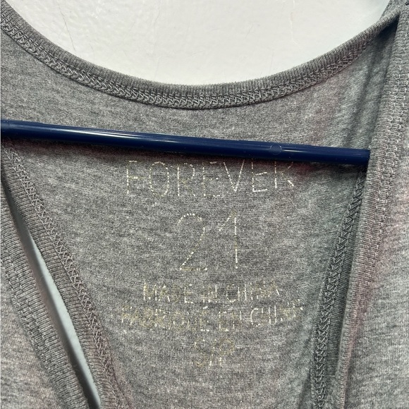 Forever 21 Women’s Grey Smiley Face Tank Top Size Small - Picture 2 of 3